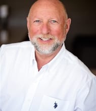 Stuart Muxlow -, REALTOR<sup>®</sup>, Personal Real Estate Corporation