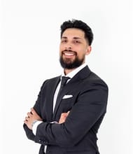 Naveen Chawla, REALTOR<sup>®</sup>