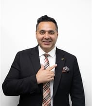 Kunal Bharatendu, REALTOR<sup>®</sup>, Personal Real Estate Corporation