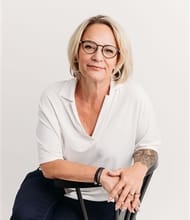 Shelly Lederer, REALTOR<sup>®</sup>, Personal Real Estate Corporation