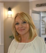 Colleen Floris, REALTOR<sup>®</sup>