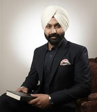 Suchait Singh, REALTOR<sup>®</sup>, Personal Real Estate Corporation