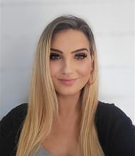 Kelsey Hinrichs, REALTOR<sup>®</sup>