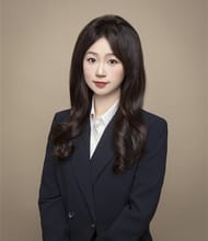 Reina Zhang, REALTOR<sup>®</sup>, Personal Real Estate Corporation