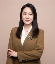 Vivi Han, REALTOR<sup>®</sup>, Personal Real Estate Corporation
