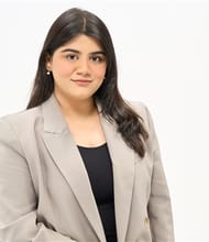 Komal Bharaj, REALTOR<sup>®</sup>