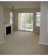 Yao-Hung Lan, REALTOR<sup>®</sup>