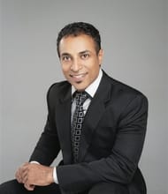 Simon Abraham, REALTOR<sup>®</sup>, Personal Real Estate Corporation