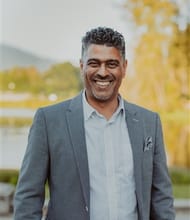 Omid Khosravi, REALTOR<sup>®</sup>, Personal Real Estate Corporation