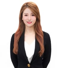 Yuna Yu, REALTOR<sup>®</sup>, Personal Real Estate Corporation