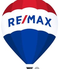 Emily Zhou, REALTOR<sup>®</sup>, Personal Real Estate Corporation