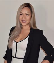 Stephanie Wong, REALTOR<sup>®</sup>, Personal Real Estate Corporation