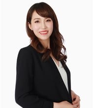 Ayaka Aoki, REALTOR<sup>®</sup>, Personal Real Estate Corporation