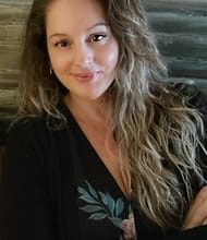 Nickie D, REALTOR<sup>®</sup>