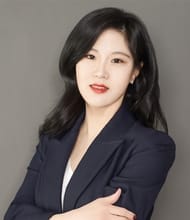 Emma Feng, REALTOR<sup>®</sup>, Personal Real Estate Corporation