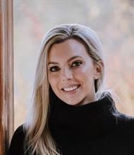 Rhianna Holden, REALTOR<sup>®</sup>