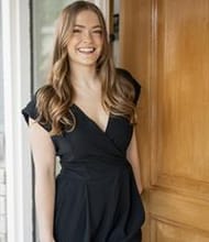 Victoria Naud, REALTOR<sup>®</sup>