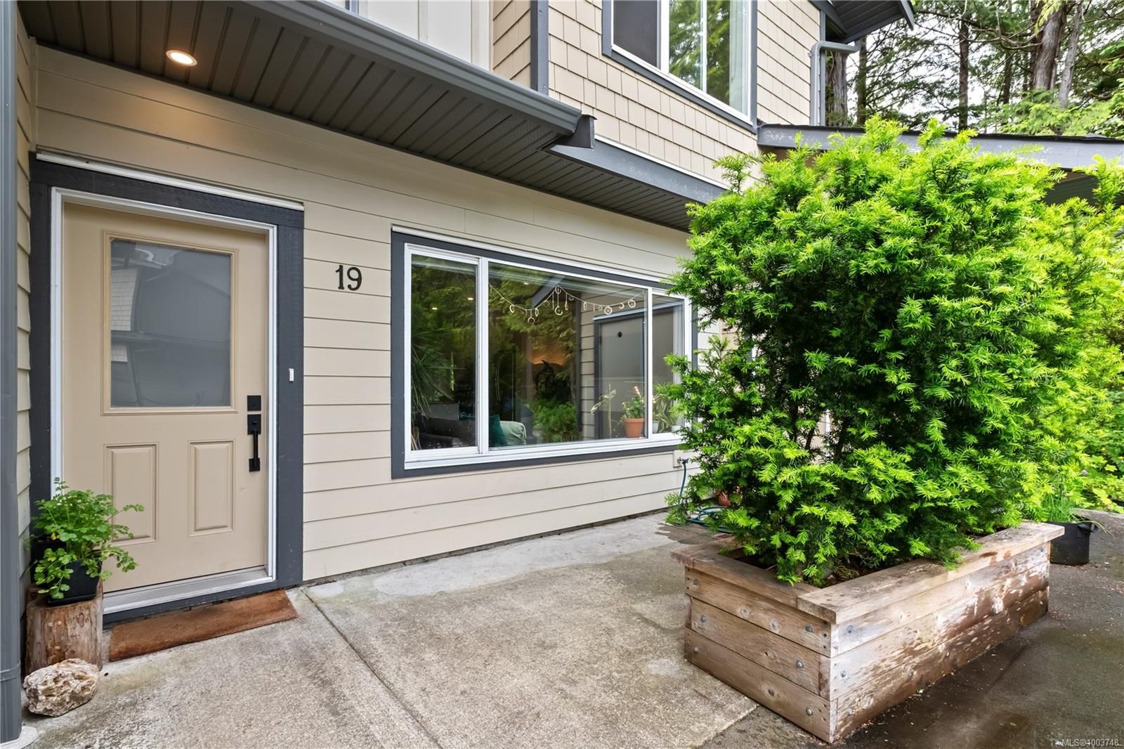 Townhouse for sale in Tofino, 19 625 Hellesen Dr, 1003748 | Realtylink.org