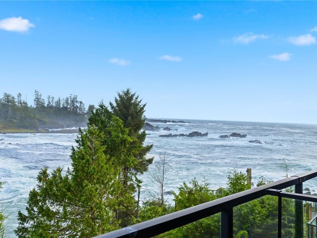 Apartment for sale in Ucluelet, 306 596 Marine Dr, 1015918 | Realtylink.org