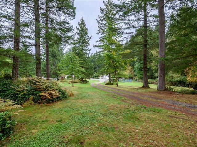 Manufactured Home for sale in Black Creek, A/B 2826 Bruce Rd, 1017485 | Realtylink.org