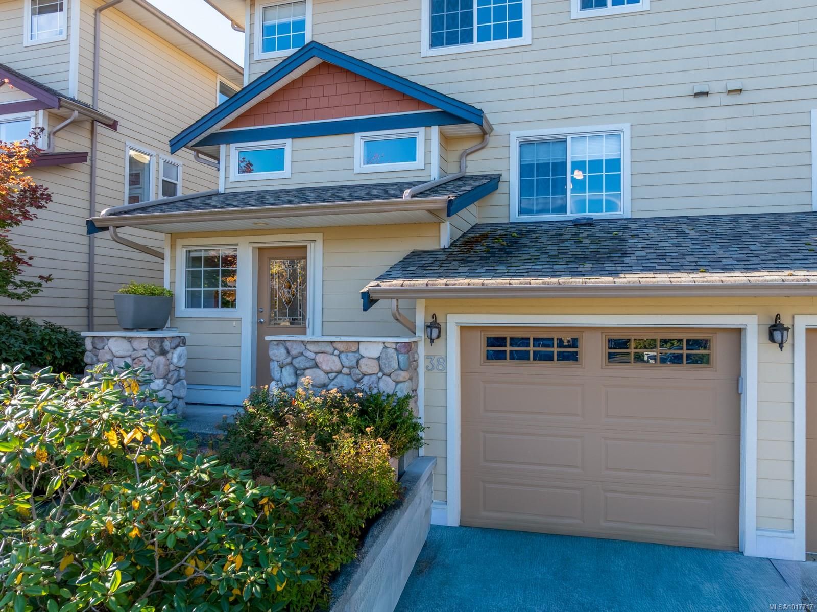 Townhouse for sale in Courtenay, 38 2728 1st St, 1017717 | Realtylink.org