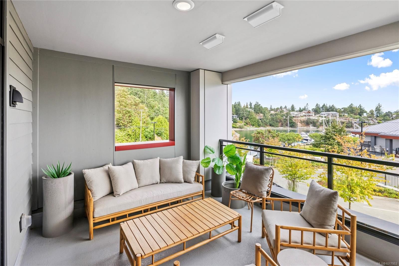 Apartment for sale in Nanoose Bay, 202 3529 Dolphin Dr, 1017953 | Realtylink.org