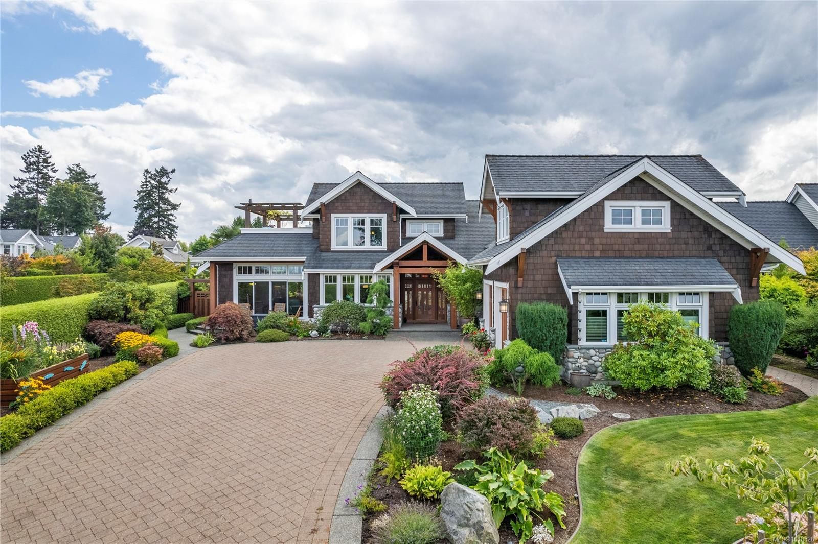 House for sale in Qualicum Beach, 942 Bluffs Dr, 1018526 | Realtylink.org