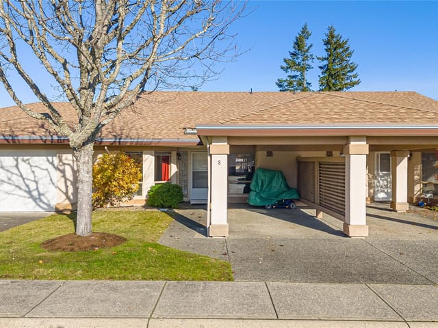 Townhouse for sale in Parksville, 8 310 Pym N St, 1019001 | Realtylink.org
