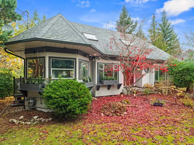 House for sale in Qualicum Beach, 647 Tamarack Dr, 1020244 | Realtylink.org