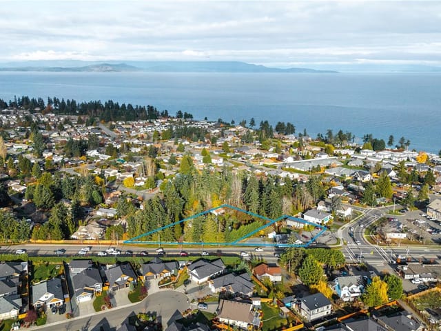 Multi-family for sale in Parksville, 549 & 563 Island W Hwy, 1021092 | Realtylink.org