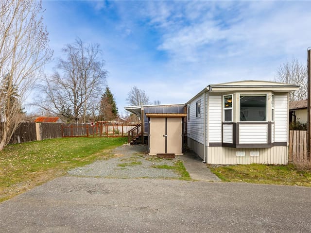 Manufactured Home for sale in Campbell River, 11 1630 Croation Rd, 1021303 | Realtylink.org