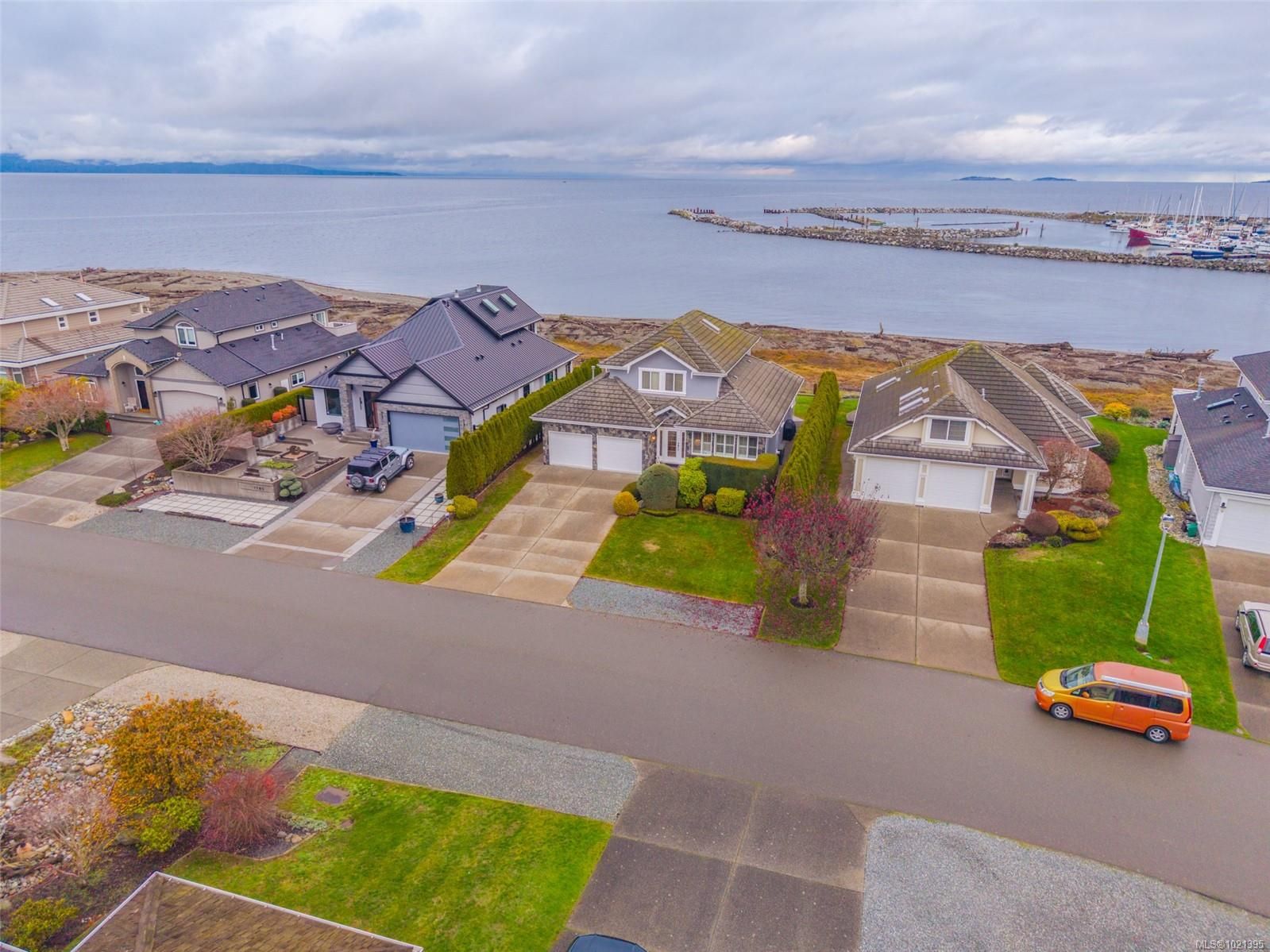 House for sale in French Creek, 1765 Admiral Tryon Blvd, 1021395 | Realtylink.org