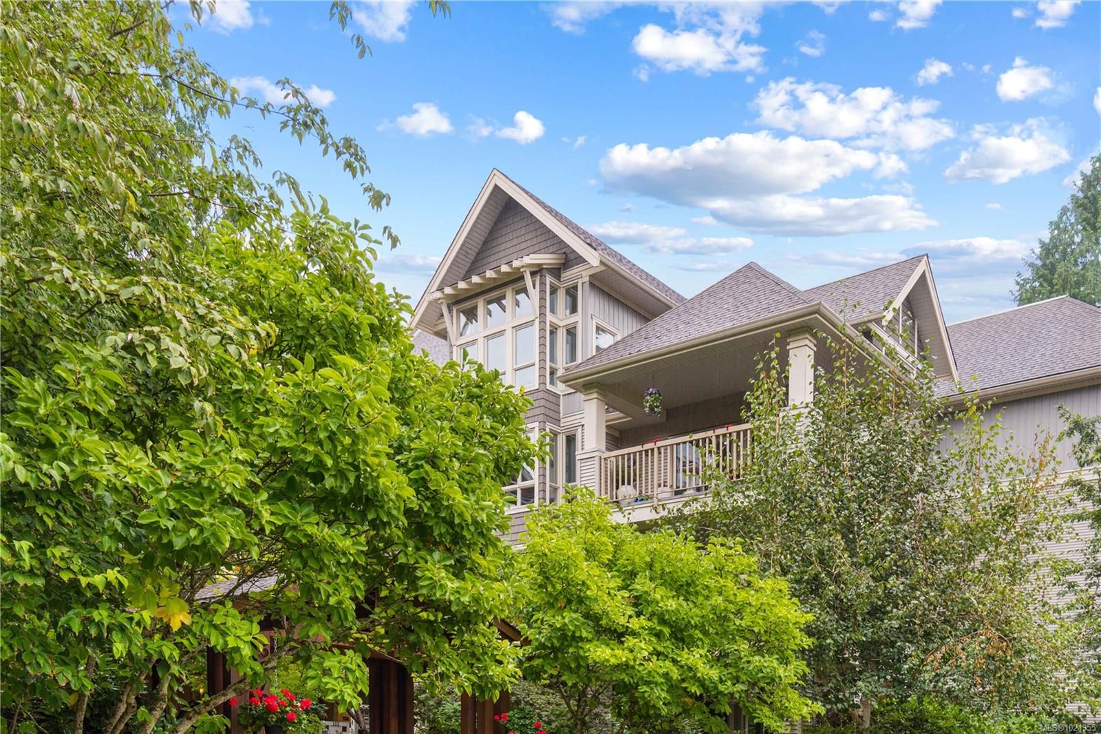 Apartment for sale in Nanaimo, 202 5670 Edgewater Ln, 1021955 | Realtylink.org