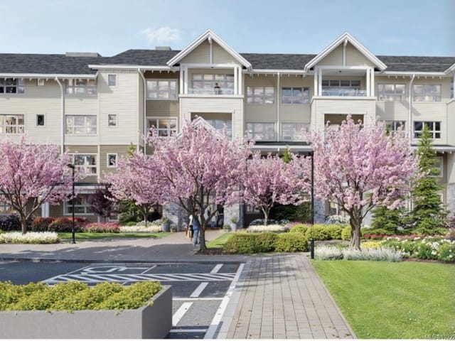 Multi-family for sale in Nanaimo, 4775 Uplands Dr, 1022255 | Realtylink.org