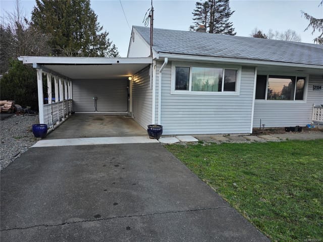 House for sale in Comox, 2114 McKenzie Ave, 1022347 | Realtylink.org