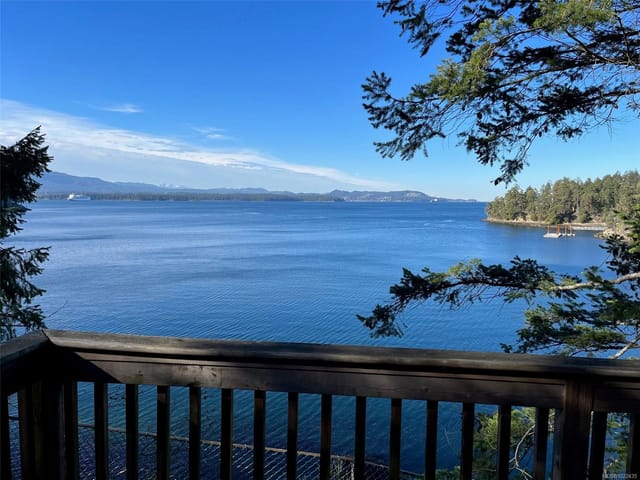 Multi-family for sale in Gabriola Island, 324 Easthom Rd, 1022435 | Realtylink.org