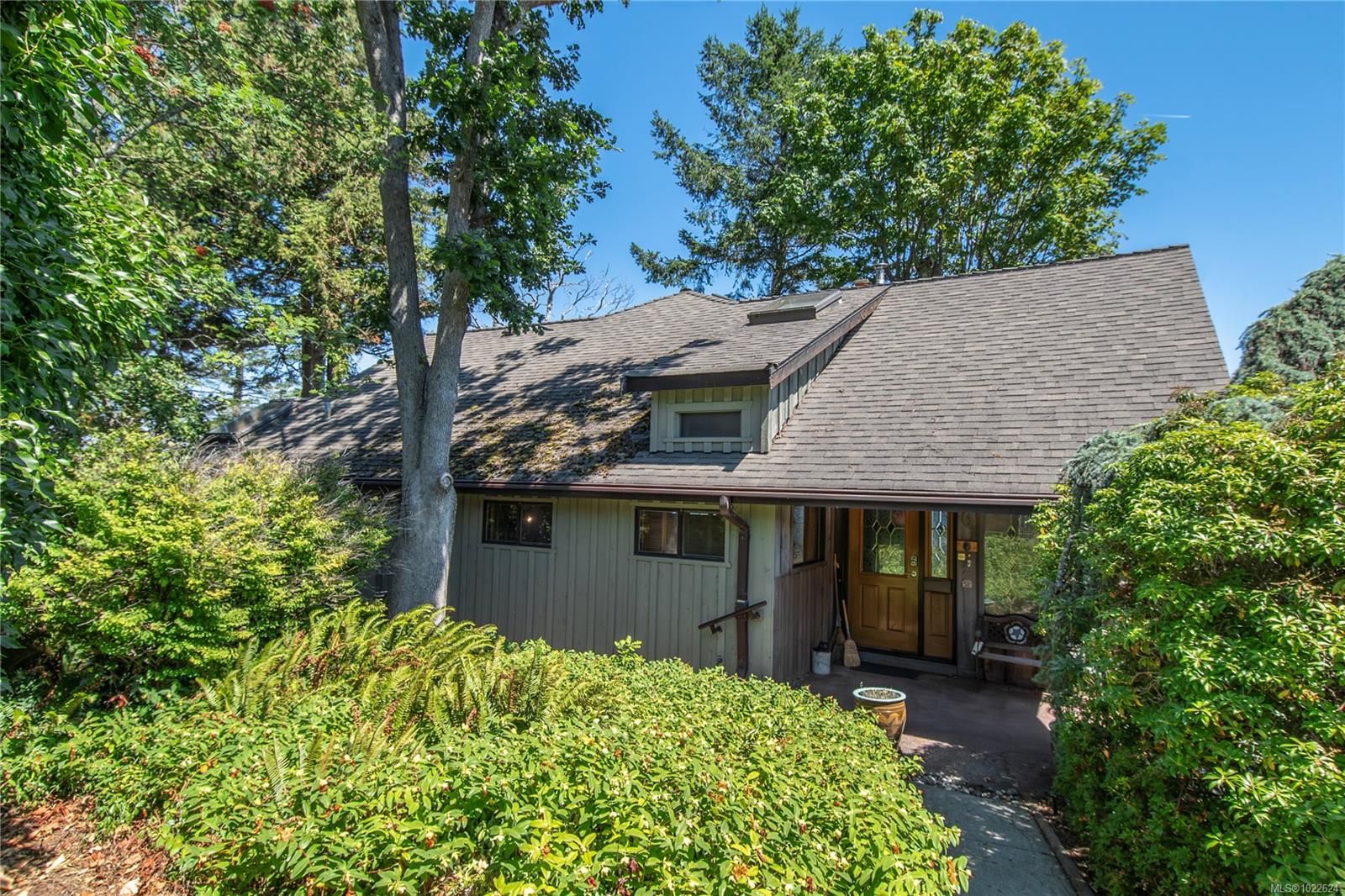 House for sale in Campbell River, 561 & 565 Island Hwy, 1022624 | Realtylink.org