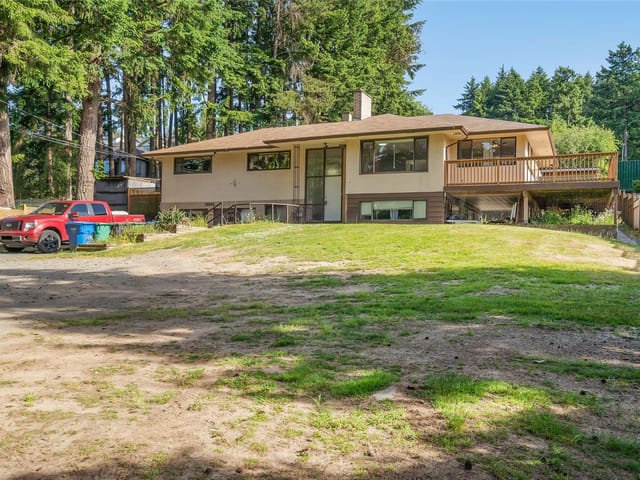 House for sale in Nanaimo, 5831 Hammond Bay Rd, 1023140 | Realtylink.org