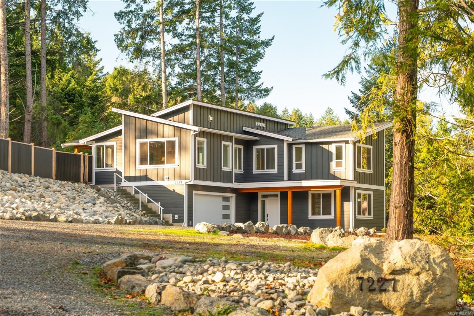 House for sale in Lantzville, 7227 Aulds Rd, 1023161 | Realtylink.org