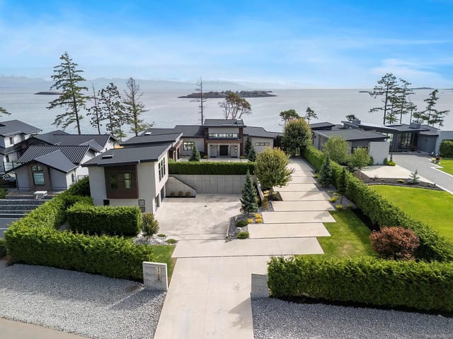 House for sale in Nanoose Bay, 1724 Oak Leaf Dr, 1023655 | Realtylink.org