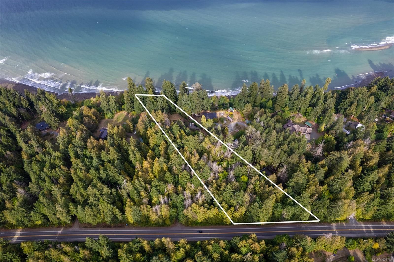 House for sale in Qualicum Beach, 5171 Island W Hwy, 1023798 | Realtylink.org