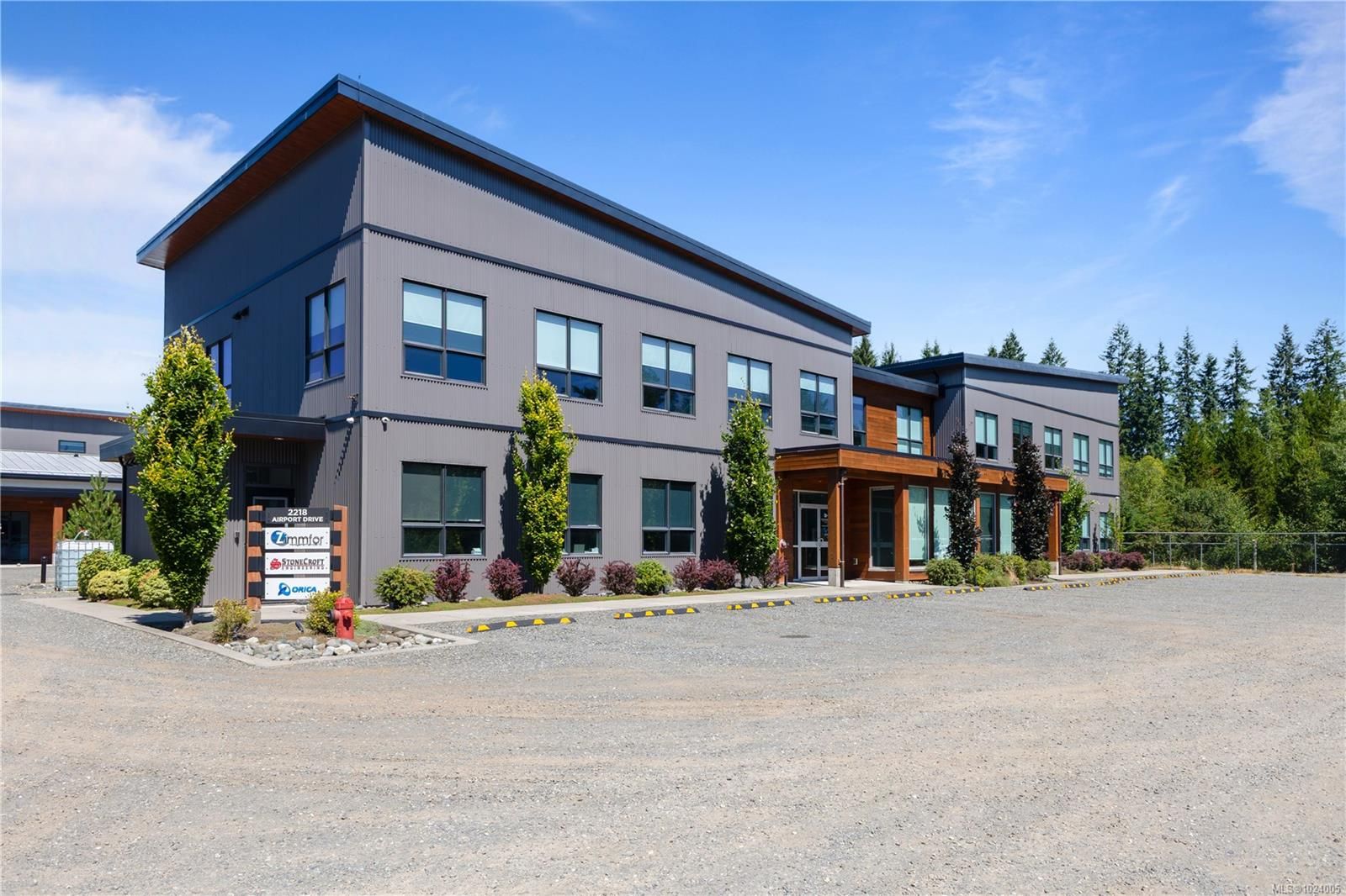 Business for lease in Campbell River, A 2218 Airport Rd, 1024005 | Realtylink.org