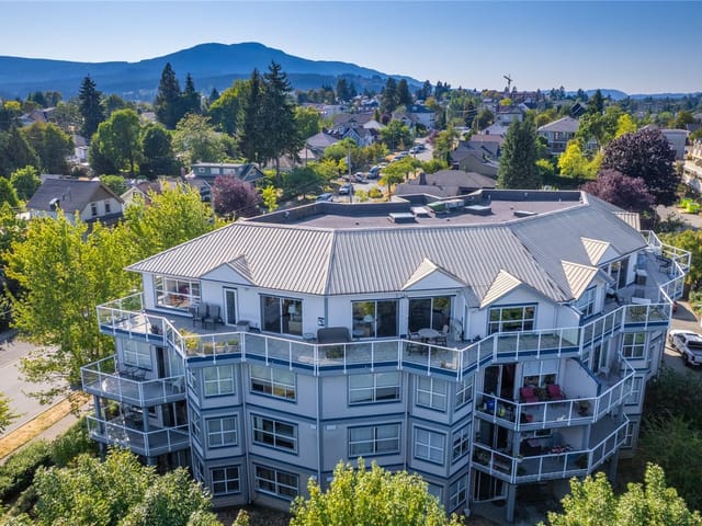 Apartment for sale in Nanaimo, 401 650 Prideaux St, 1024086 | Realtylink.org