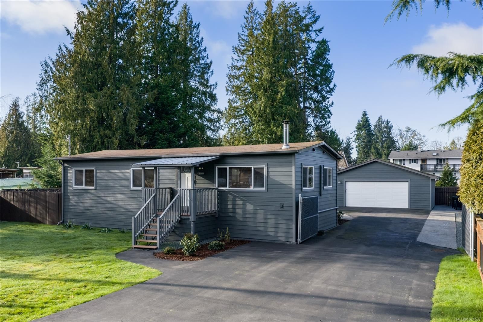 House for sale in French Creek, 775 Barclay S Cres, 1024537 | Realtylink.org