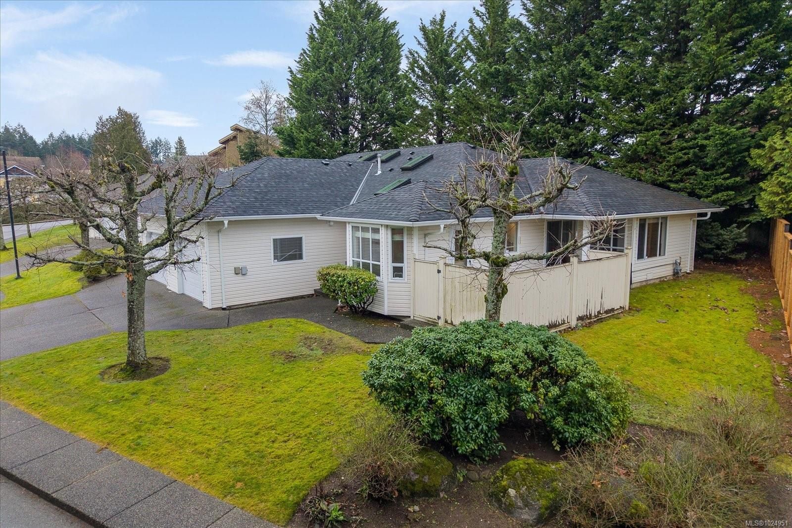 Townhouse for sale in Nanaimo, 5994 Cedar Grove Dr, 1024951 | Realtylink.org