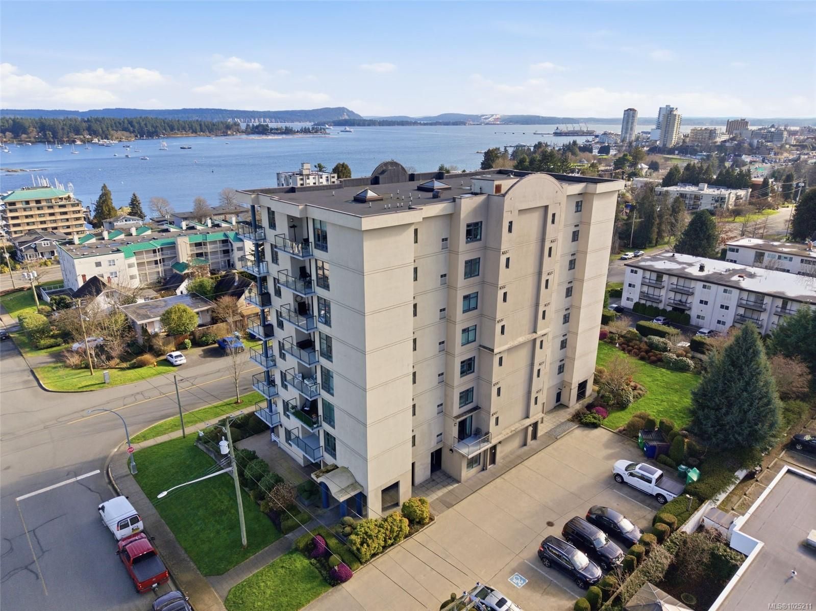 Apartment for sale in Nanaimo, 201 225 Rosehill St, 1025211 | Realtylink.org