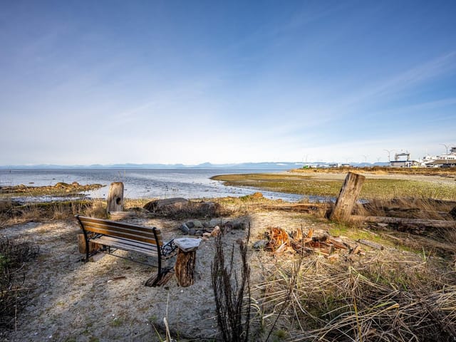 House for sale in Comox, 1426 Wilkinson Rd, 1025448 | Realtylink.org