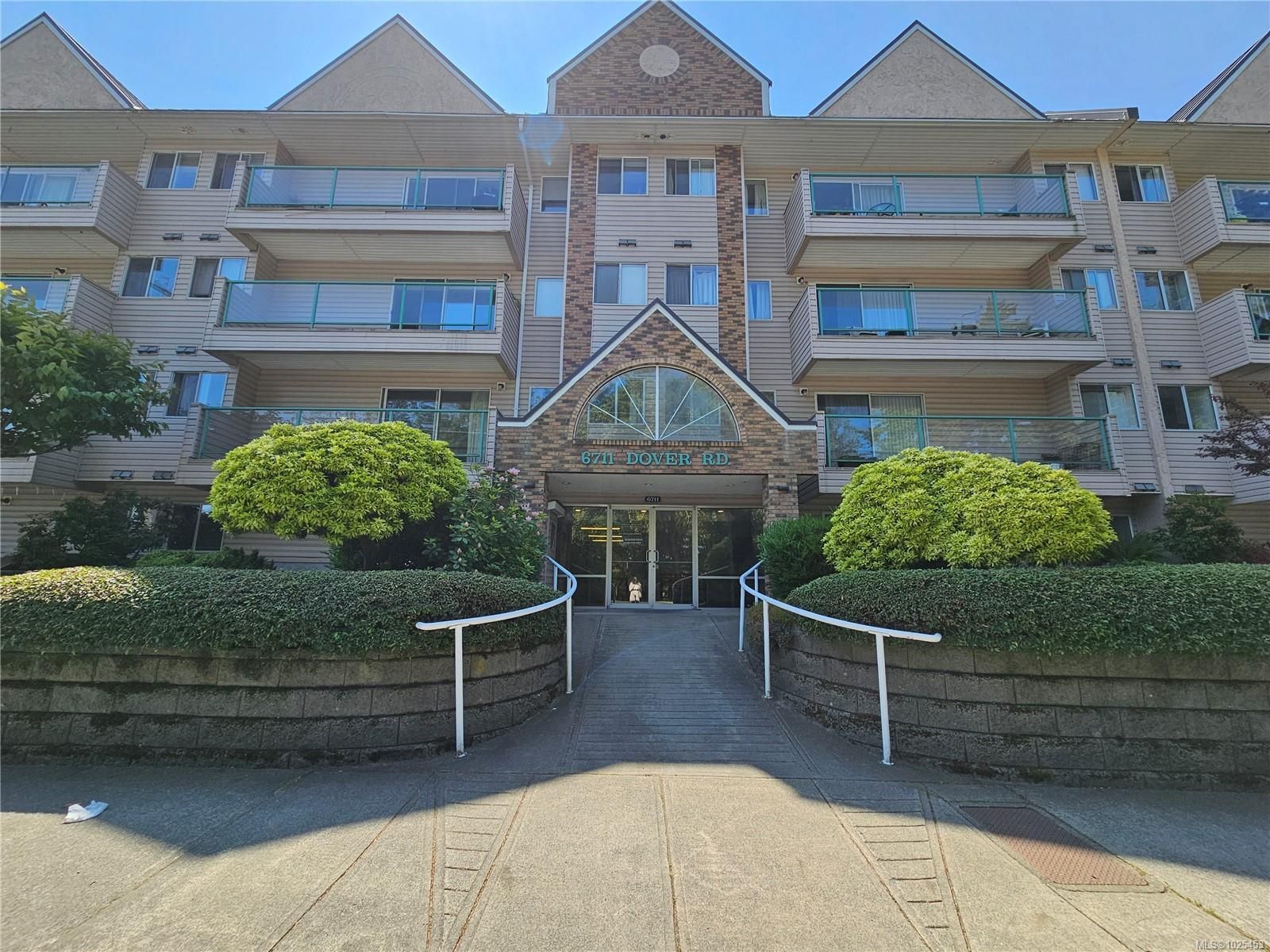 Apartment for sale in Nanaimo, 424 6711 Dover Rd, 1025453 | Realtylink.org
