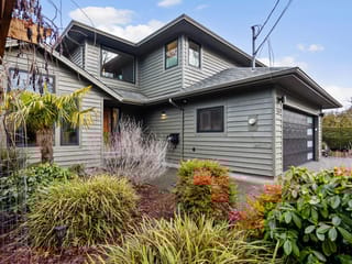 House for sale in Comox, 1544 Comox Ave, 1025578 | Realtylink.org