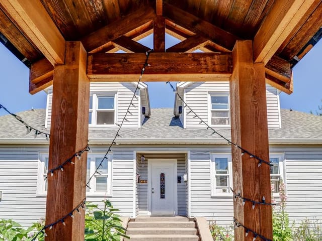 Multi-family for sale in Nanaimo, 604 Kennedy St, 1025798 | Realtylink.org